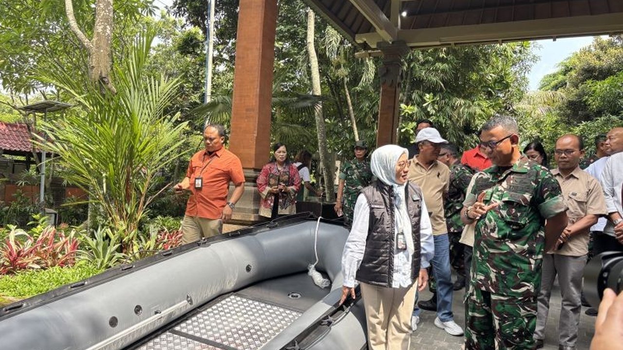Kementerian Lingkungan Hidup (KLH) menyalurkan bantuan perahu karet untuk Bali melalui Korem 163/Wira Satya. Bantuan perahu karet Bali ini diharapkan dapat memperkuat kesiapsiagaan bencana, evakuasi, dan upaya pembersihan sampah di wilayah tersebut.