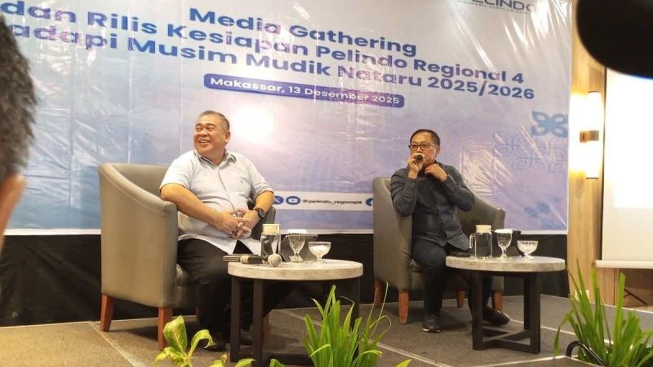 PT Pelindo Regional 4 memprediksi prediksi penumpang Pelabuhan Makassar akan naik 6 persen selama libur Natal 2025 dan Tahun Baru 2026. Simak persiapan Pelindo menghadapi lonjakan ini!