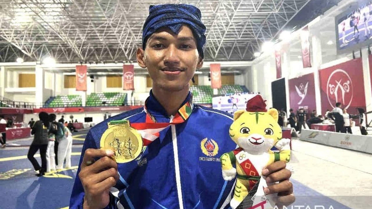 Atlet kebanggaan Indonesia, Arya Danu Susilo, berhasil menyumbangkan medali emas terakhir dari cabang olahraga Taekwondo di SEA Games 2025 Bangkok, menambah koleksi medali Merah Putih yang membanggakan.