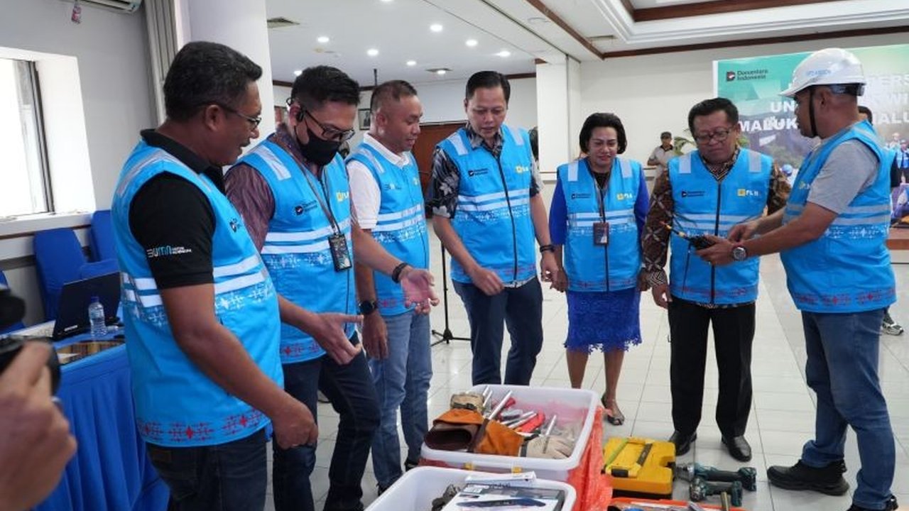 PT PLN (Persero) melalui UP3 Ternate berkomitmen memperkuat keandalan listrik dan memberikan dukungan PLN Kepulauan Sula untuk pertumbuhan ekonomi berkelanjutan di Maluku Utara.