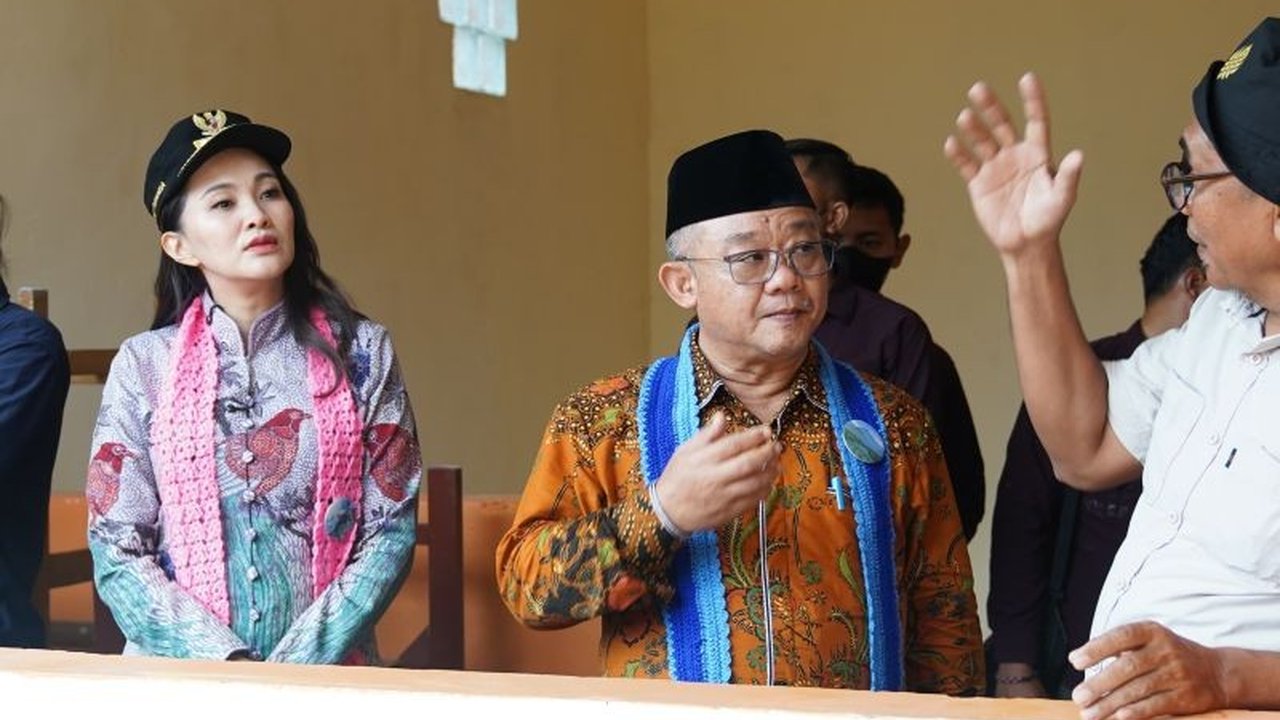 Gubernur Maluku Utara berkomitmen penuh untuk memastikan tidak ada sekolah yang tertinggal, mendukung percepatan dan Transformasi Pendidikan Maluku Utara melalui peningkatan SDM serta infrastruktur.