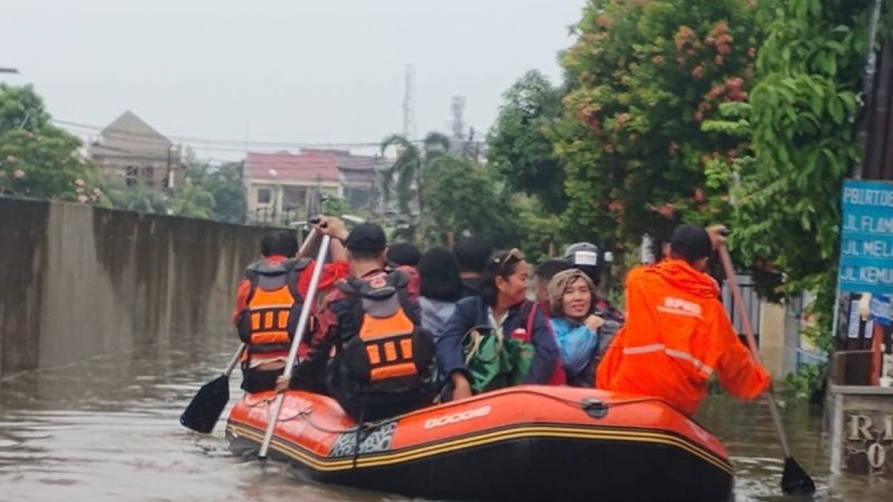 Polresta Tangerang meningkatkan Kesiapsiagaan Bencana dengan menyiagakan personel dan peralatan SAR. Langkah ini diambil untuk mengantisipasi potensi bencana hidrometeorologi di Kabupaten Tangerang.