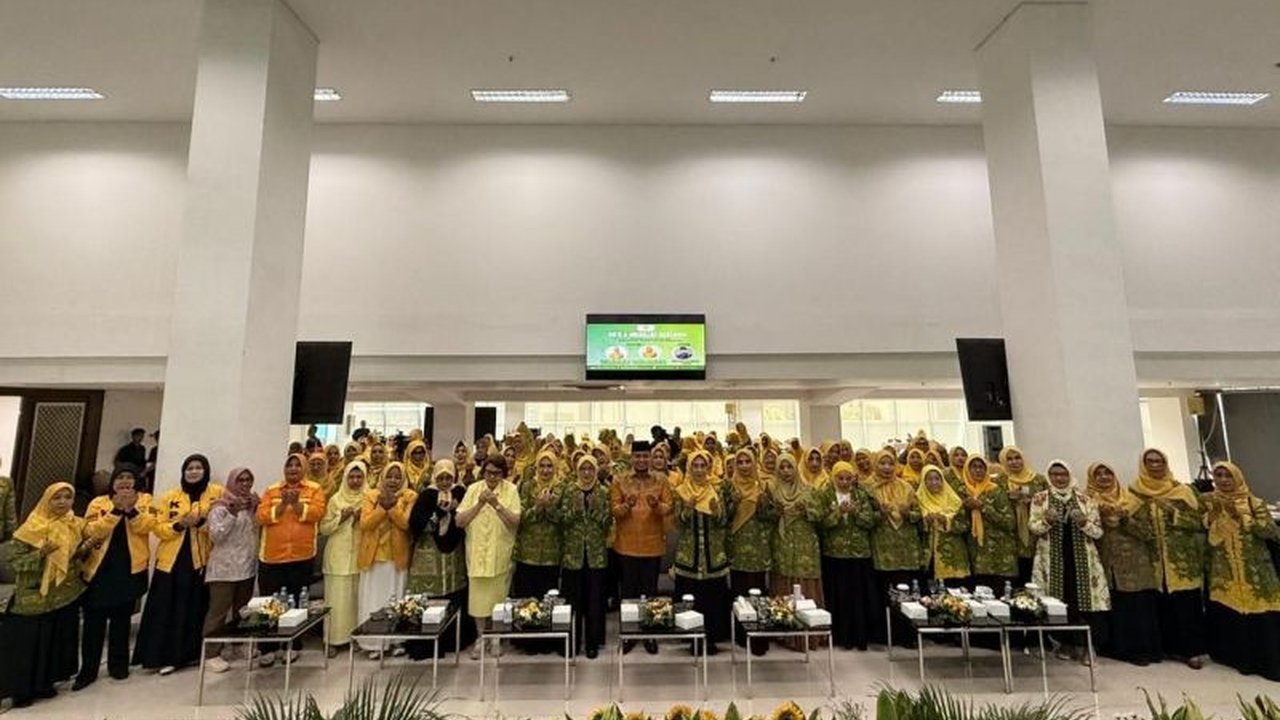 Pengajian Al-Hidayah menggelar doa dan munajat bersama di Jakarta, menggalang donasi ratusan juta rupiah untuk Korban Banjir Sumatera, menegaskan pentingnya persatuan umat dalam menghadapi musibah.