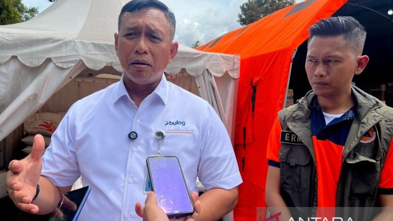 Perum Bulog mengintensifkan Gerakan Pangan Murah (GPM) di wilayah Indonesia Timur untuk menjaga stabilitas harga pangan menjelang perayaan Natal dan Tahun Baru 2025/2026, memastikan ketersediaan dan keterjangkauan bagi masyarakat.