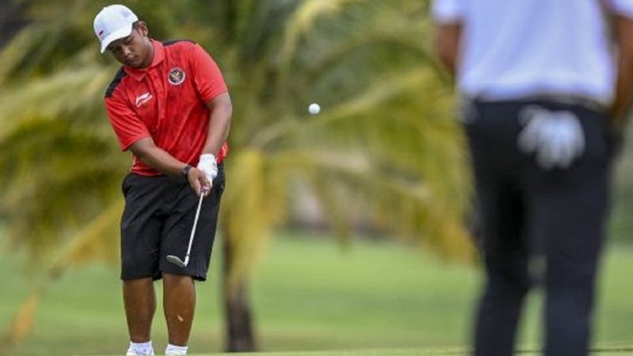 Tim Golf Indonesia sukses membawa pulang medali perak dan perunggu dari SEA Games 2025 Thailand. Capaian ini menjadi sinyal positif bagi perkembangan pembinaan atlet golf nasional.