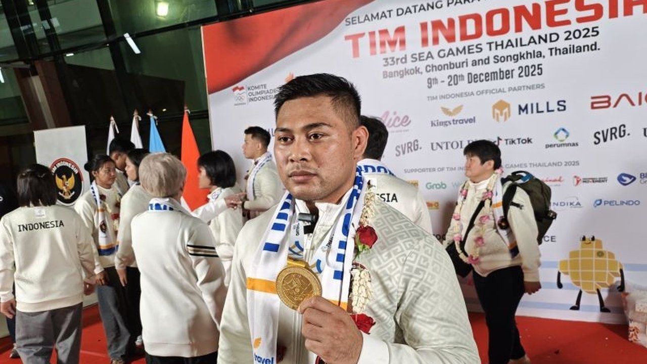 Atlet judo Indonesia, I Made Sastra Dharma, berhasil meraih medali emas di SEA Games 2025 dan berencana menabung bonus fantastis yang diterimanya. Simak kisahnya!