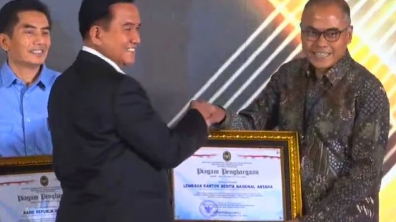 Arsiparis IISH, Rika Theo, memaparkan bagaimana Sejarah ANTARA memiliki peran krusial dalam perjalanan bangsa, termasuk menyiarkan proklamasi kemerdekaan.