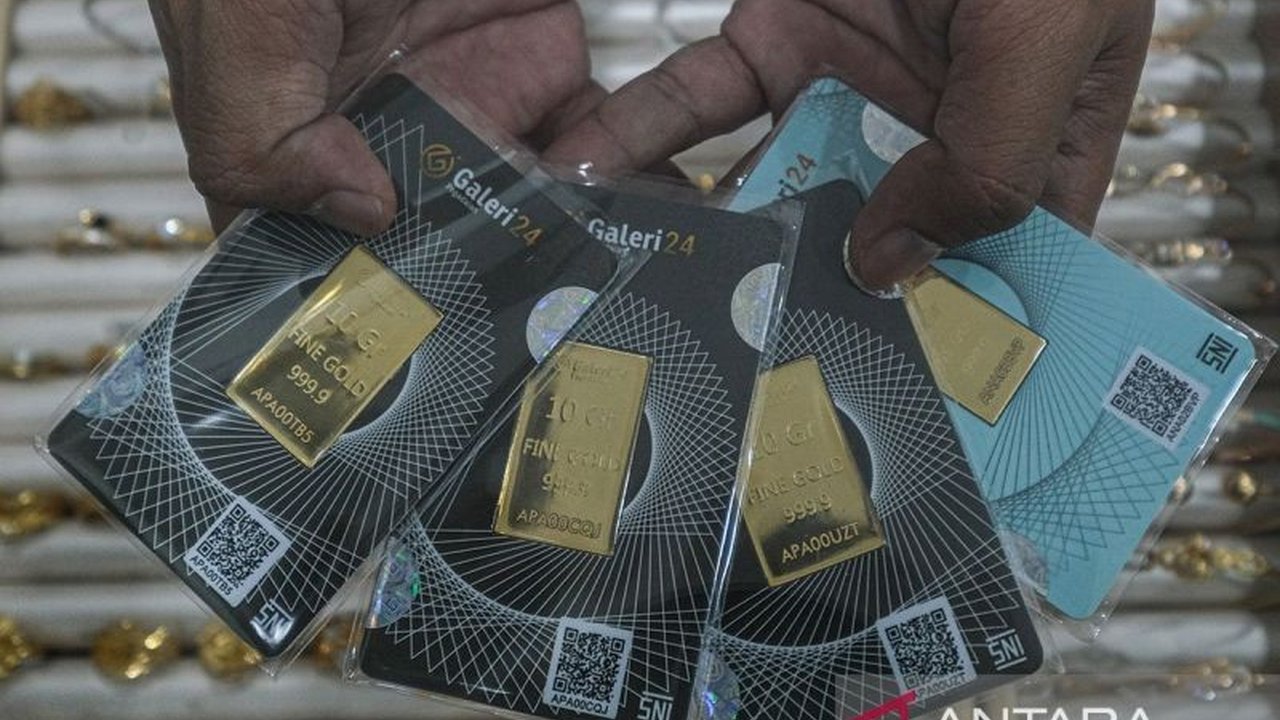 Harga Emas Pegadaian UBS dan Galeri24 kembali turun untuk hari ketiga berturut-turut. Simak rincian harga terbaru dan peluang investasi menarik ini!