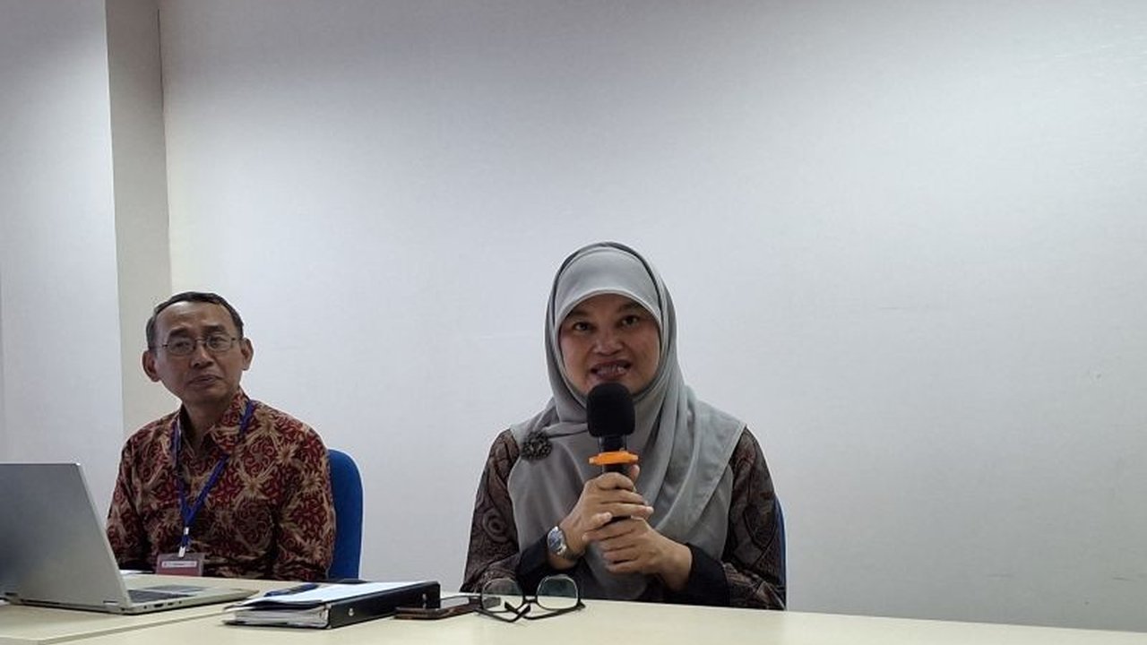 PT Pertamina Hulu Energi (PHE) sigap menyalurkan berbagai Bantuan PHE Korban Bencana Sumatera, termasuk logistik hingga trauma healing, dengan menerobos tantangan akses yang sulit.