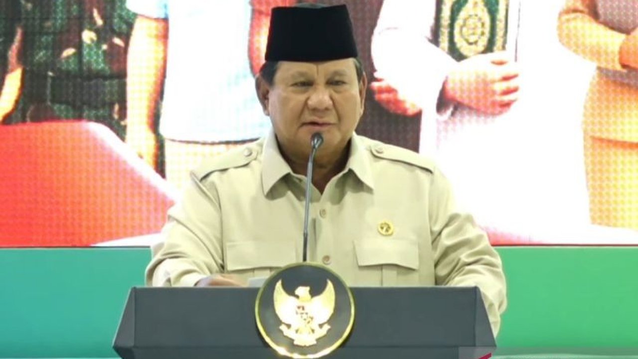 Presiden Prabowo Subianto tegaskan pentingnya Penataan Kota dan Desa yang bersih dan asri sebagai kunci utama dongkrak pariwisata dan devisa nasional.