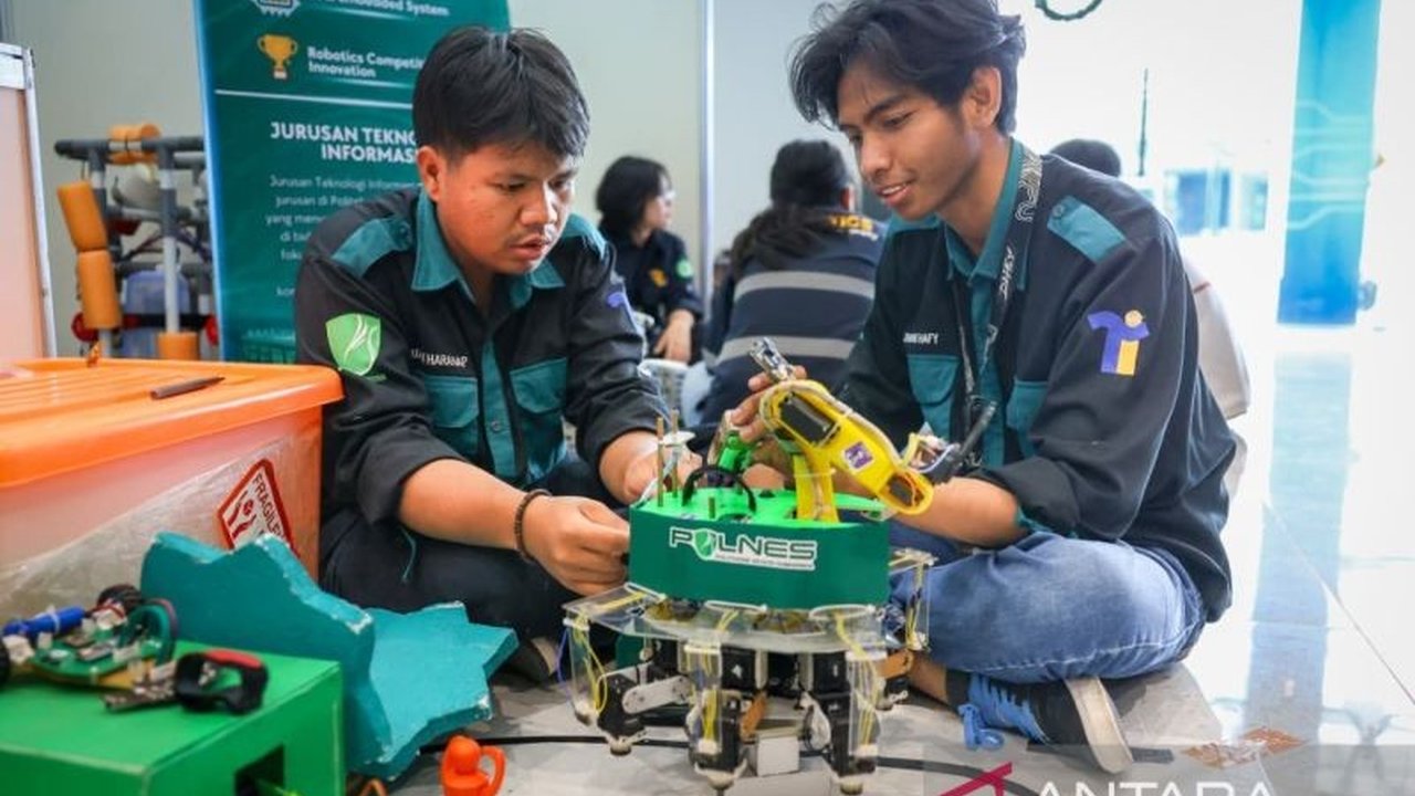 Otorita IKN serius wujudkan Ibu Kota Nusantara sebagai kota cerdas melalui percepatan Transformasi Digital IKN, fokus pada SDM unggul dan teknologi mutakhir. Simak strateginya!