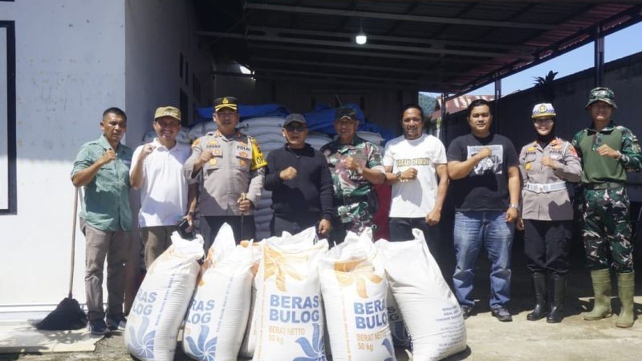 Pemerintah Kabupaten Pasaman Barat menyalurkan 13,2 ton **bantuan beras Pasaman Barat** kepada empat nagari di Kecamatan Talamau, membantu warga yang terdampak bencana alam dan memastikan distribusi merata.