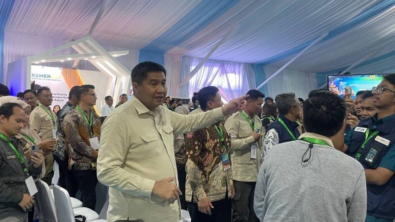 Pemerintah melalui Kementerian PUPR menegaskan program Penataan Kawasan Kumuh Tanpa Relokasi, berfokus pada peningkatan kualitas hidup dan ekonomi warga tanpa penggusuran.