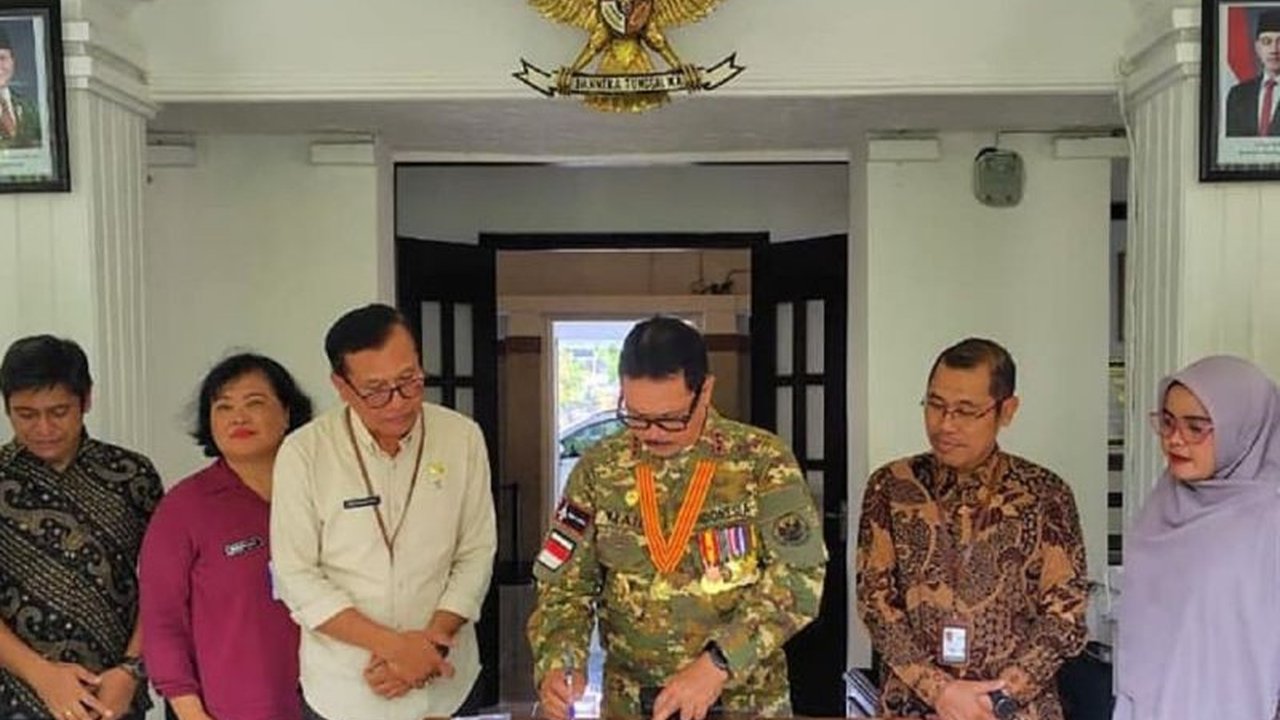 Pemerintah Kota Madiun mengusulkan kenaikan UMK Madiun 2026 sebesar 7,1 persen menjadi Rp2,59 juta, bertujuan menjaga keseimbangan iklim usaha dan kesejahteraan pekerja.