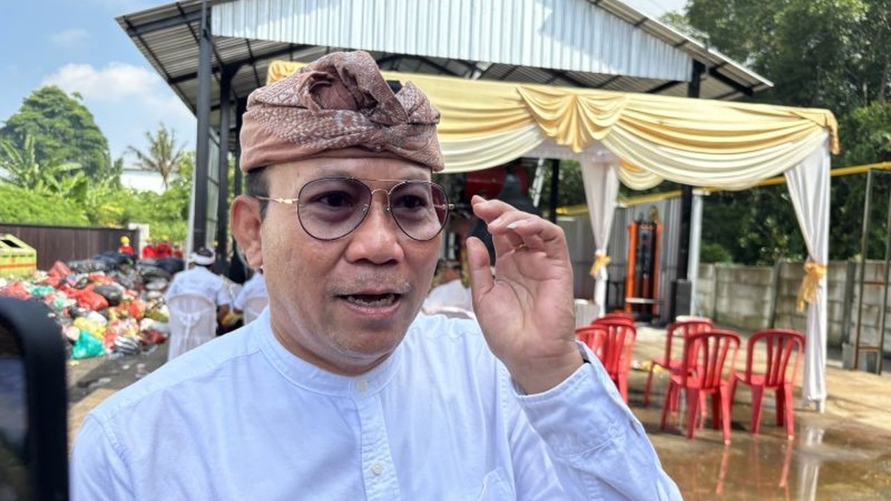 Dinas Lingkungan Hidup dan Kehutanan Badung kewalahan tangani Sampah Kiriman Pantai Badung yang mencapai 40 ton per hari. Fenomena tahunan ini diprediksi berlanjut hingga April 2026.