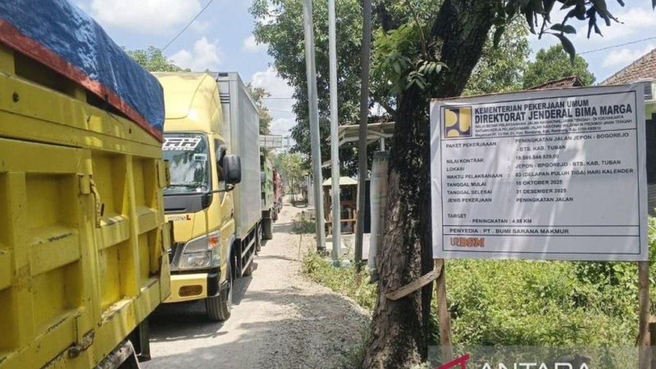 Balai Besar Pelaksanaan Jalan Nasional (BBPJN) Jawa Tengah - DI Yogyakarta memastikan proyek perbaikan jalan di Blora tidak akan mengganggu kelancaran lalu lintas selama libur Natal dan Tahun Baru (Nataru) 2025/2026, meskipun pekerjaan masih berlangsung.