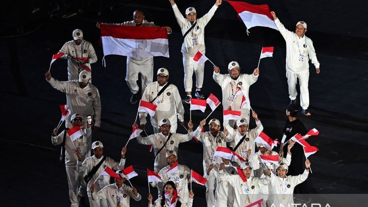 Menteri Pemuda dan Olahraga (Menpora) Erick Thohir mengonfirmasi posisi Indonesia Runner-up SEA Games 2025 di Bangkok, menandai pencapaian bersejarah setelah 30 tahun. Simak detailnya!