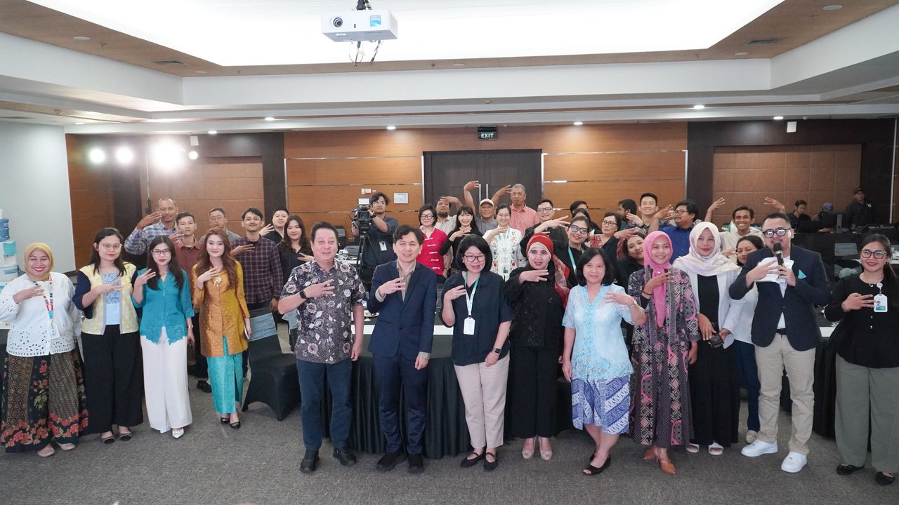 RS EMC Alam Sutera Lakukan Operasi Bariatrik Pertama di Indonesia dengan da Vinci Xi Robotic Surgery