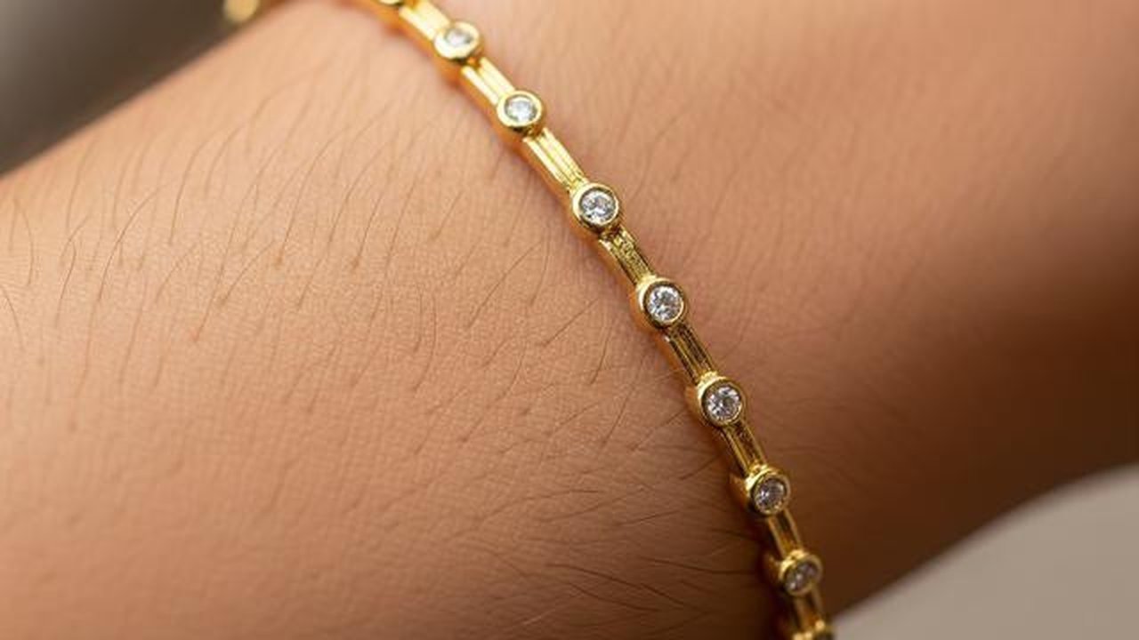 Model Gelang 8 Gram 24 Karat Emas. Foto: Gemini
