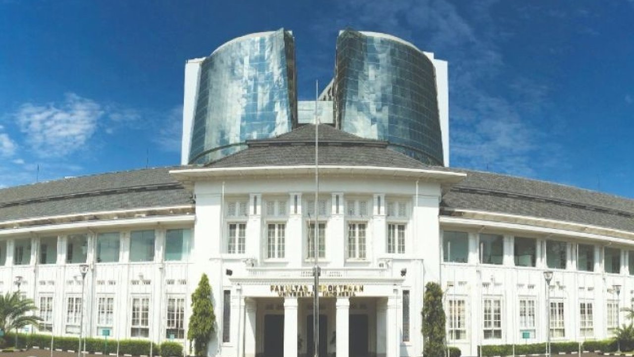 Program Studi Pendidikan dan Profesi Dokter FKUI kampus pertama peraih akreditasi internasional dari IAAHEH-INT, menegaskan standar mutu pendidikan kedokteran berkelas dunia dan berkomitmen melahirkan dokter unggul.