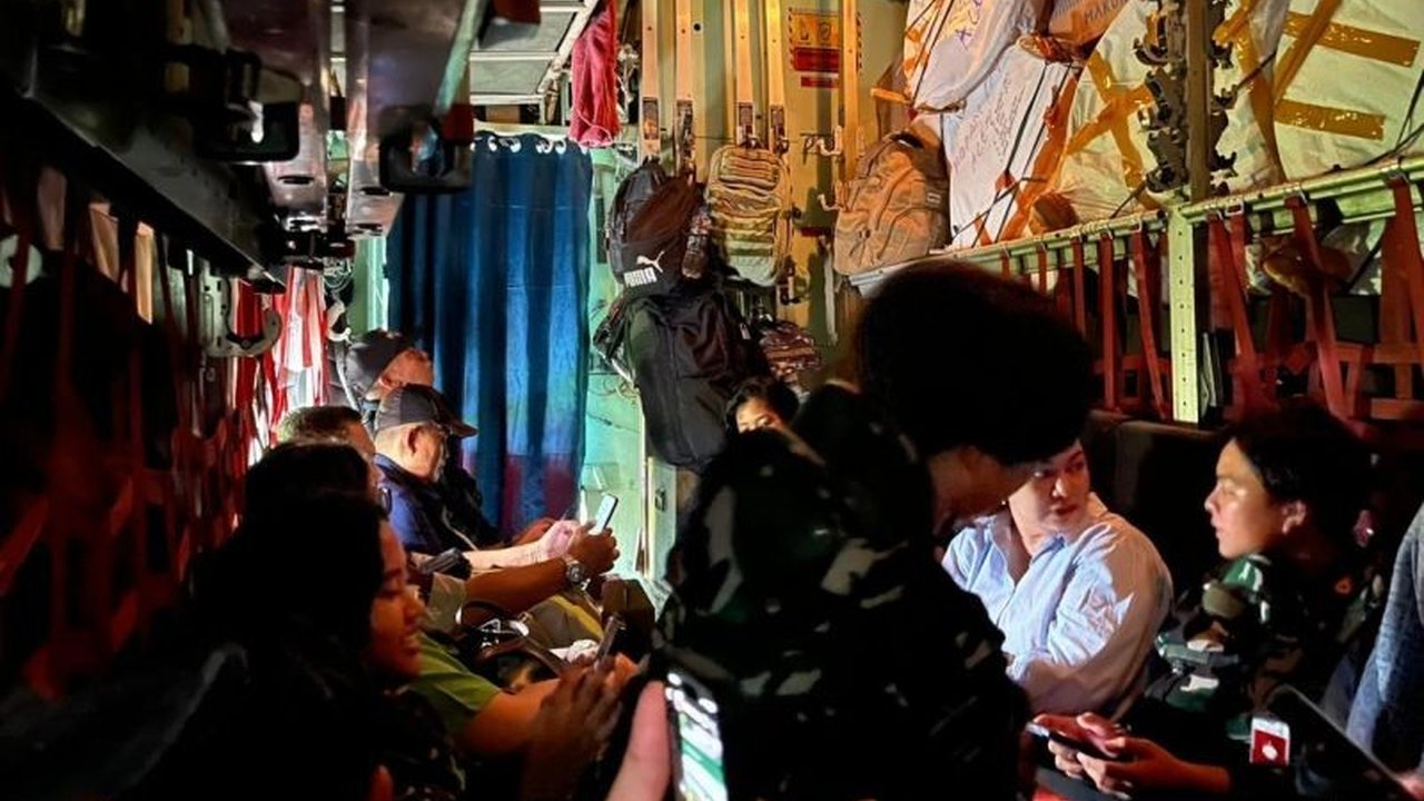 Sejumlah mahasiswa Unhan dikerahkan untuk membantu instalasi air bersih pascabencana di Sumatera Utara, membawa harapan baru bagi masyarakat terdampak dengan teknologi penjernihan air canggih.