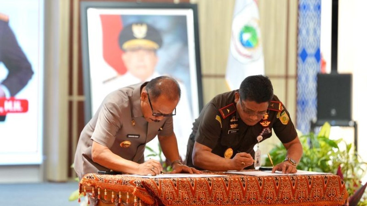 Pemerintah Provinsi Sulawesi Barat dan Kejaksaan Tinggi Sulbar bersinergi mengawasi pengelolaan Koperasi Desa Merah Putih yang menerima anggaran besar, demi memastikan pemanfaatan dana tepat sasaran dan mencegah penyimpangan.