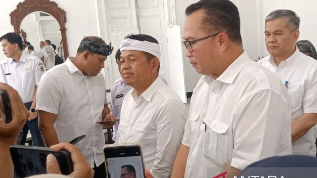 Pemerintah Provinsi Jawa Barat (Pemprov Jabar) berkomitmen menjadikan riset sebagai dasar utama pengambilan keputusan pembangunan, didukung pembentukan Rumah Inovasi Daerah untuk akselerasi Riset Jawa Barat.