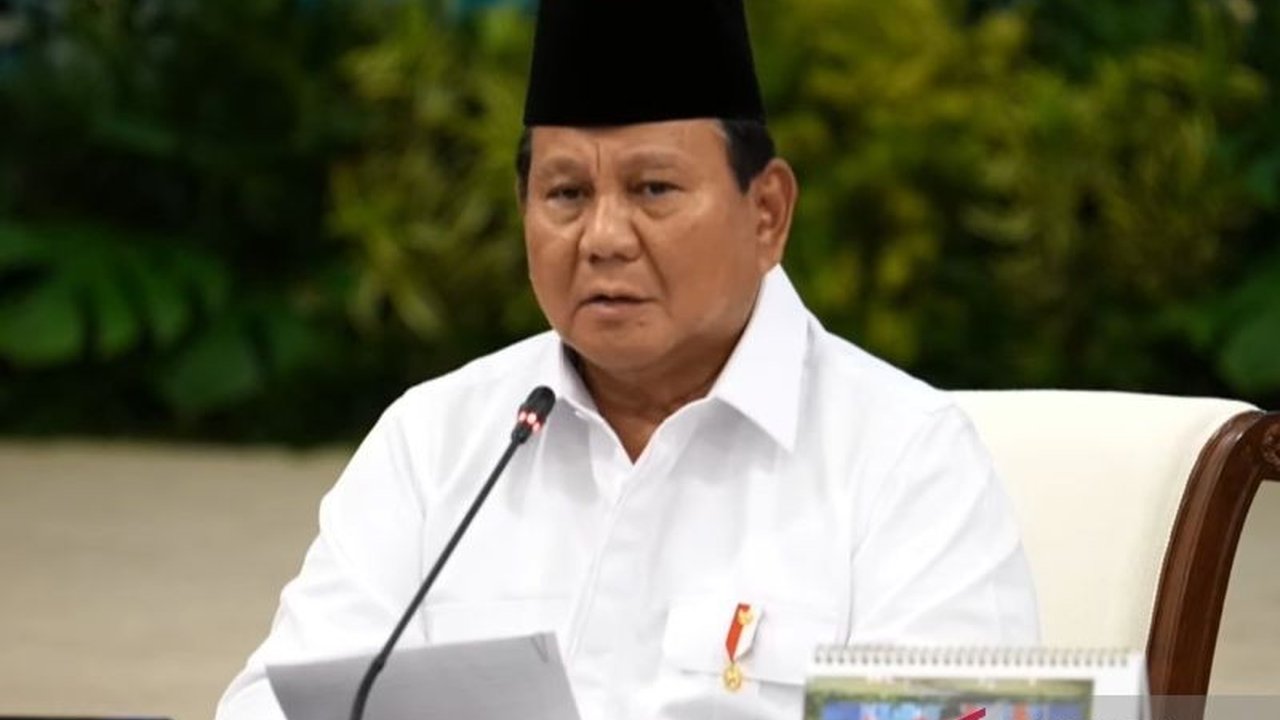 Presiden Prabowo Subianto menyampaikan ucapan Natal 2026, mengajak seluruh rakyat Indonesia untuk menebarkan kasih dan memperkuat solidaritas di tengah tantangan bencana alam yang melanda Sumatera.