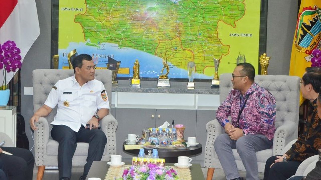 Menjelang Nataru 2025/2026, Gubernur Jawa Tengah meminta pengawasan distribusi BBM dan elpiji diperketat untuk mencegah kelangkaan dan penyalahgunaan di tengah lonjakan permintaan.
