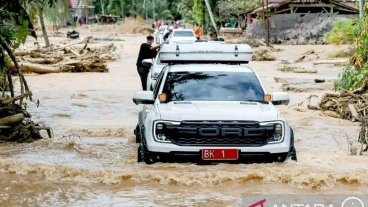 Gubernur Sumatera Utara kembali memperpanjang status tanggap darurat bencana banjir dan longsor hingga 31 Desember 2025. Perpanjangan Tanggap Darurat Sumut ini untuk memastikan penanganan optimal.