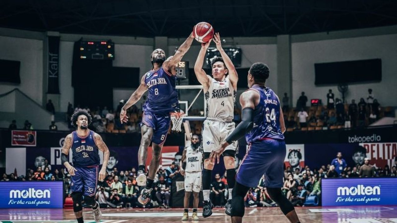 Pebasket timnas Abraham Damar Grahita atau Bram merayakan Natal 2025 dengan penuh syukur atas torehan medali perunggu di SEA Games, menandai perjuangan berat dan kebersamaan tim yang patut diapresiasi.