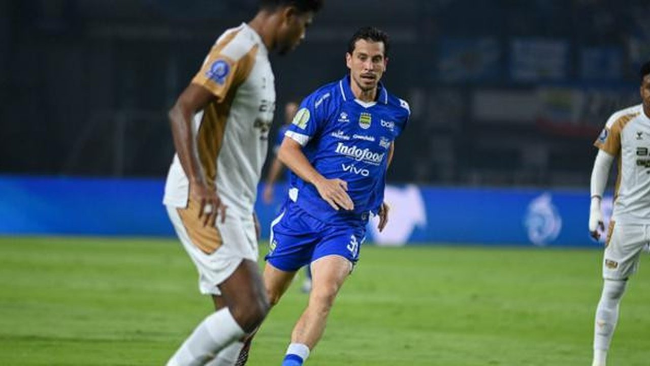 Thom Haye, gelandang Persib Bandung saat laga melawan Dewa United di BRI Super League 2025/2026. (Dok. ileague.id)