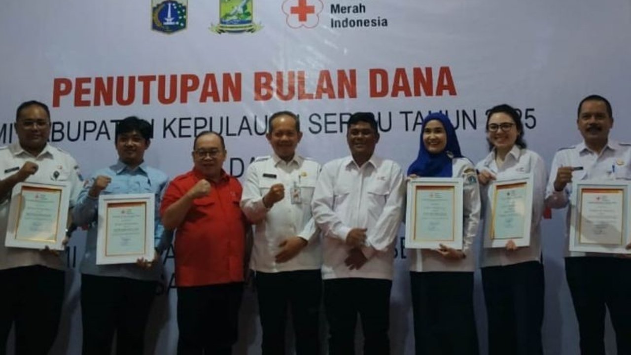 Palang Merah Indonesia (PMI) Kabupaten Kepulauan Seribu berhasil melampaui target Bulan Dana 2025, mengumpulkan Rp418 juta dari target Rp300 juta, menunjukkan komitmen kuat dalam kegiatan kemanusiaan.
