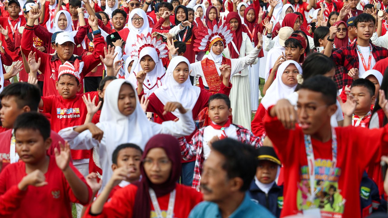 Pemkot Surabaya Keluarkan Edaran Guru dan Murid Dilarang Gunakan HP di Sekolah