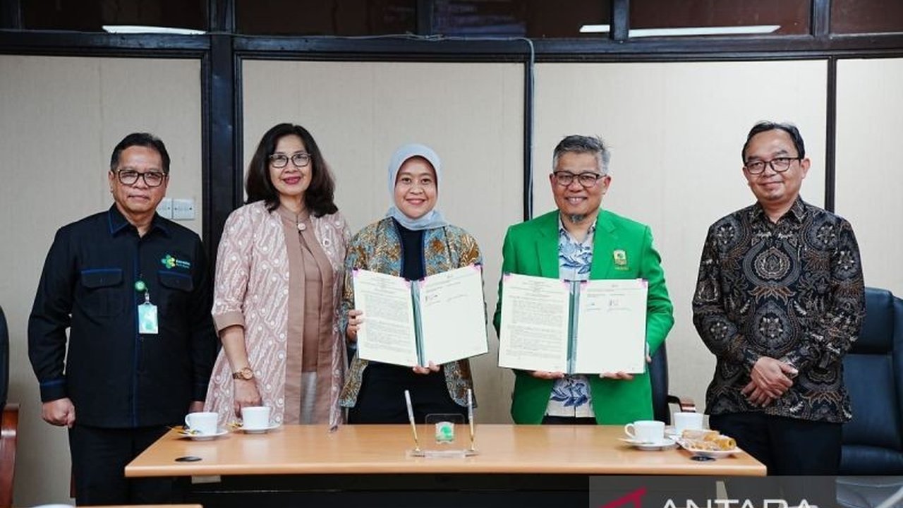 UNAND dan RSIA Bunda Jakarta memperkuat pendidikan dokter spesialis melalui kerja sama strategis, mengatasi kekurangan tenaga medis di Indonesia dan meningkatkan kualitas layanan kesehatan.