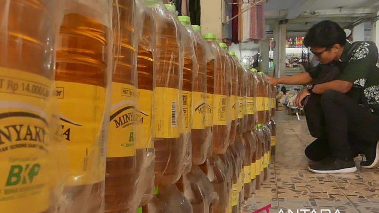 Jelang Tahun Baru 2026, Harga MinyaKita di Temanggung terpantau melampaui Harga Eceran Tertinggi (HET) yang ditetapkan pemerintah, memicu kekhawatiran masyarakat.