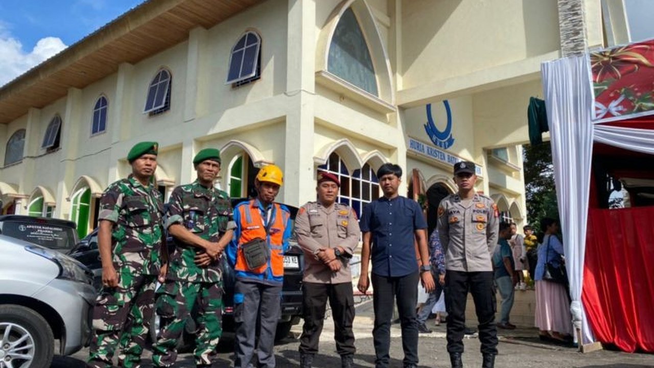 Perayaan Misa Natal Rejang Lebong tahun 2025 dipastikan berlangsung aman dan khusyuk berkat pengamanan ketat dari personel gabungan TNI-Polri.