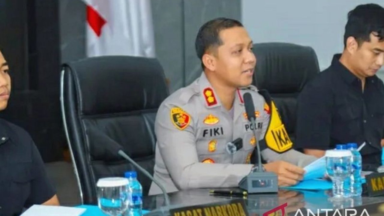 Polres Karawang mencatat lonjakan signifikan pada kasus narkoba Karawang di tahun 2025, dengan peningkatan mencapai 60,9 persen yang melibatkan ratusan tersangka dan penyitaan beragam barang bukti.