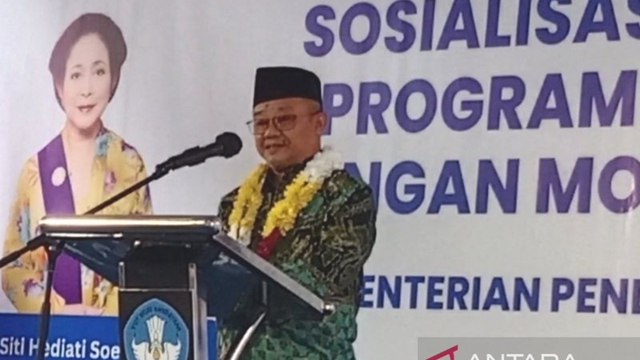 Menteri Pendidikan Dasar dan Menengah Abdul Mu'ti menjelaskan bantuan Rp2 juta bagi guru korban bencana di Sumatra merupakan dukungan darurat, bukan tunjangan, untuk biaya perawatan di rumah sakit.
