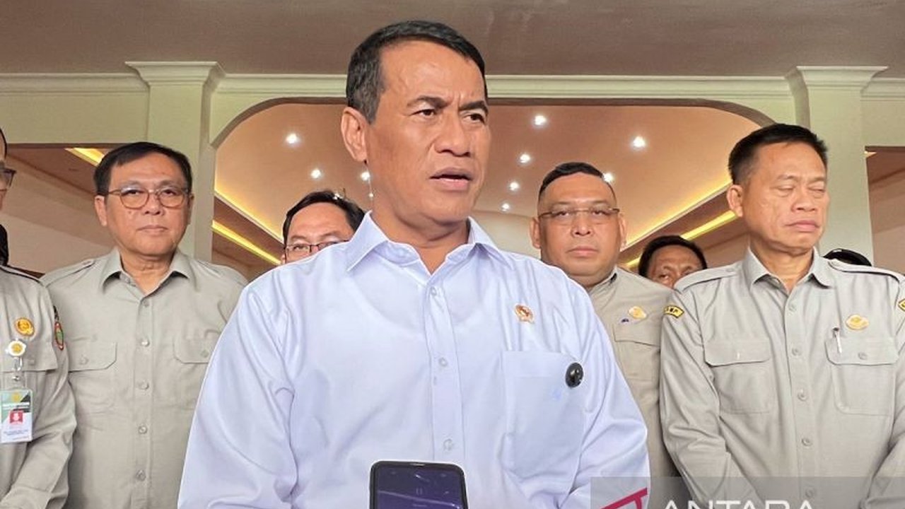 Kementerian Pertanian menargetkan produksi gula nasional mencapai 3 juta ton pada 2026, sebuah langkah strategis untuk memperkuat Swasembada Gula Nasional dan menekan impor. Ini akan membuat pembaca penasaran bagaimana target ambisius ini akan dicapai.