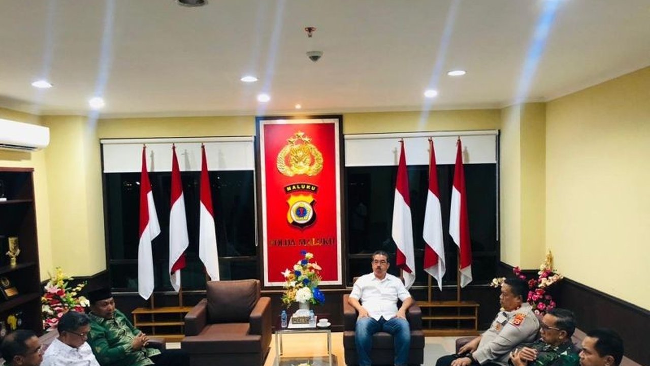 Gubernur Maluku Hendrik Lewerissa mengambil langkah proaktif merangkul berbagai elemen masyarakat dan pemangku kepentingan untuk menuntaskan kembali Konflik Arbes Ambon yang berulang di sekitar Kampus UIN Abdul Muthalib Sangadji (UIN AMSA).
