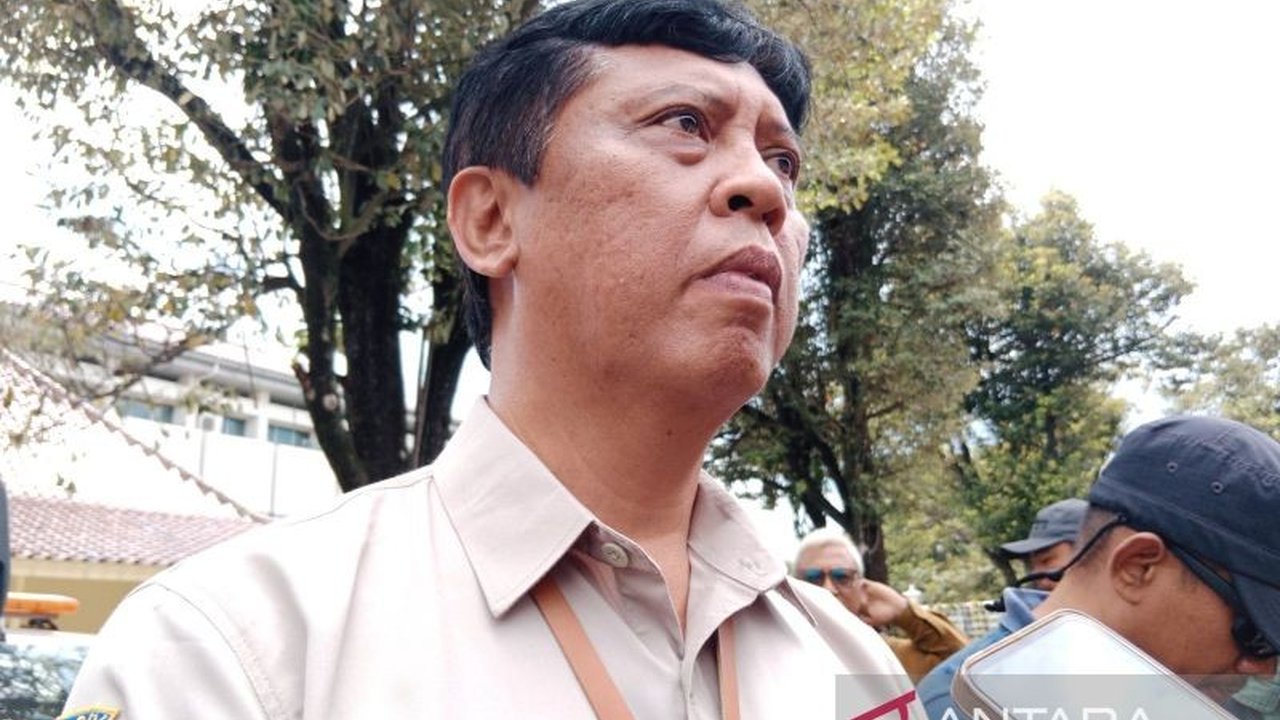 Cuaca ekstrem melanda DIY pada 26-27 Desember 2025, menyebabkan pohon tumbang, rumah warga rusak, dan gangguan akses jalan di Bantul, Gunungkidul, serta Kulon Progo. BPBD DIY terus mendata dampak Cuaca Ekstrem DIY.