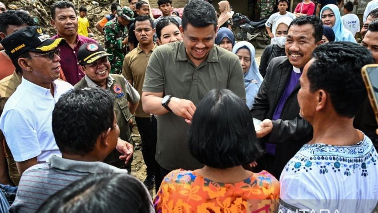 Gubernur Sumut Bobby Nasution mengambil langkah progresif dengan memperluas program Sekolah Gratis Korban Bencana Sumut, menjangkau lebih banyak siswa terdampak di tahun depan. Simak detailnya!