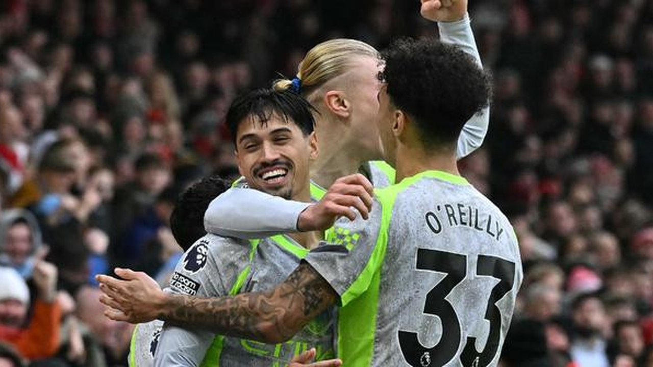 Manchester City berhasil meraih kemenangan 2-1 atas Nottingam Forest pada laga pekan ke-18 Premier League di The City Ground, Nottingham, Sabtu (27/12/2025) malam WIB. Satu dari dua gol Man C