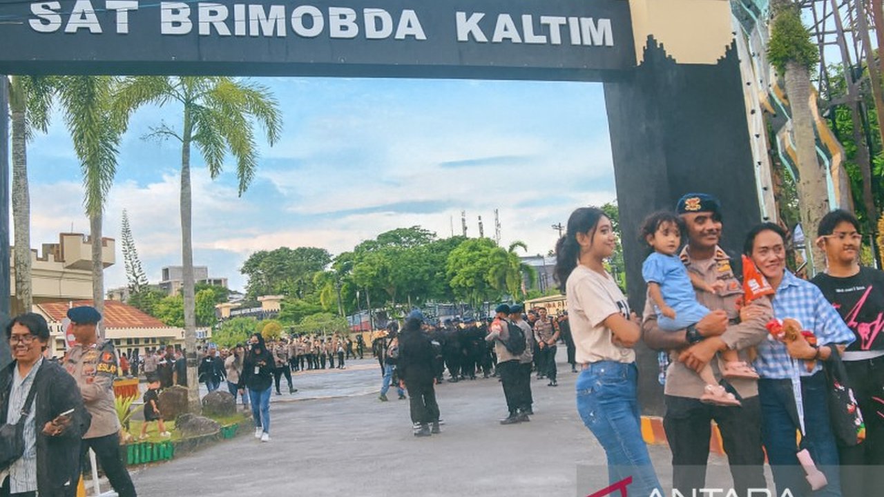 Sebanyak 100 personel Brimob Polda Kaltim dikirim ke Aceh Utara untuk mempercepat pemulihan pascabencana banjir bandang, membawa harapan baru bagi masyarakat terdampak.