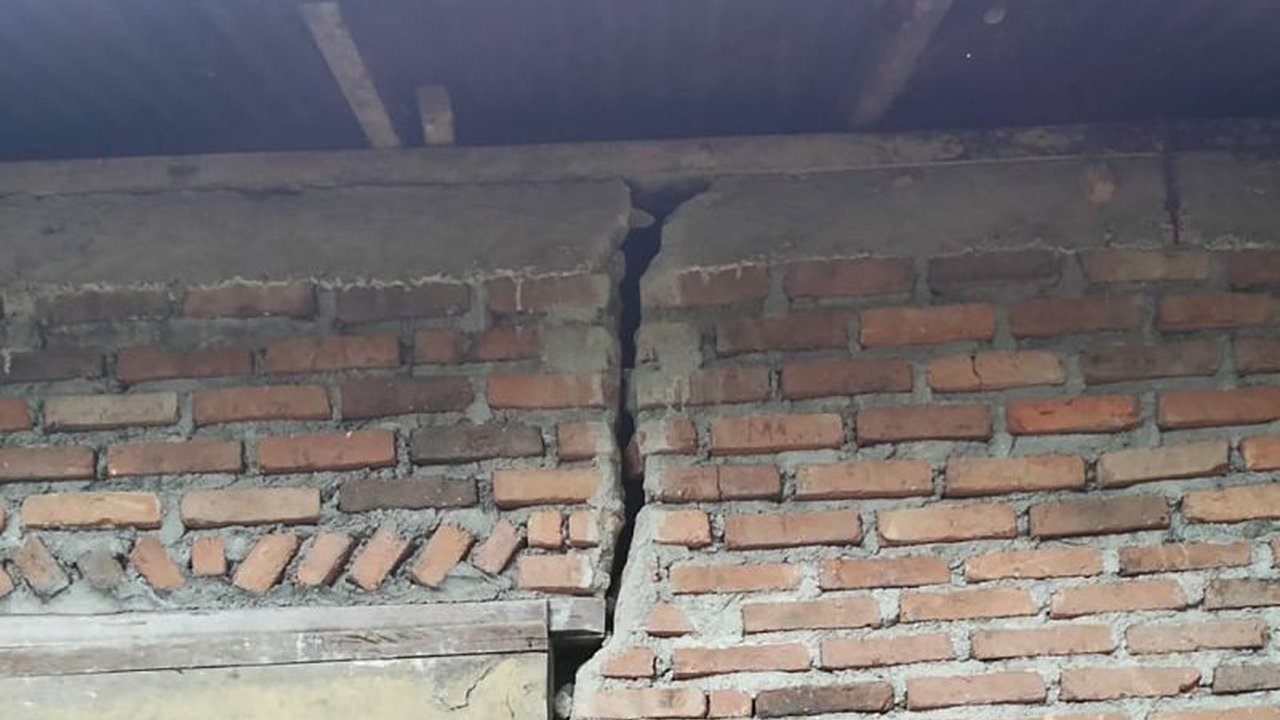 BMKG memastikan Gempa Pasaman berkekuatan M 4,7 tidak memicu tsunami, namun guncangan terasa hingga beberapa wilayah di Sumatera Barat.