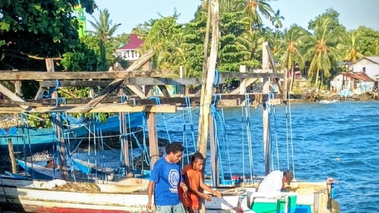 DPRK Biak Numfor menyuarakan harapan agar Program Asta Cita Presiden Prabowo Subianto fokus pada pembangunan rumah layak huni bagi warga di kampung, khususnya masyarakat berpenghasilan rendah.