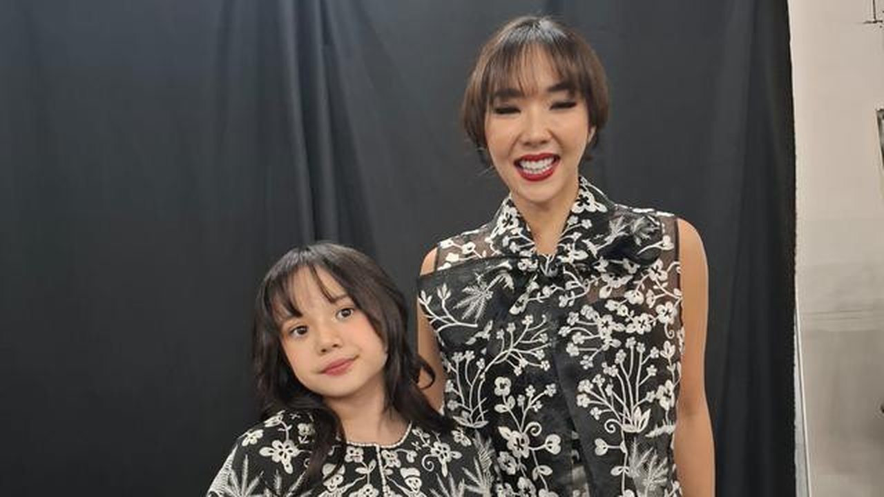 Gisel menghadiri program Dunia Tanpa Batas dalam rangka Hari Disabilitas Internasional. Gisel mengajak putrinya, Gempita Noura Marten alias Gempi. (Foto: Wayan Diananto)