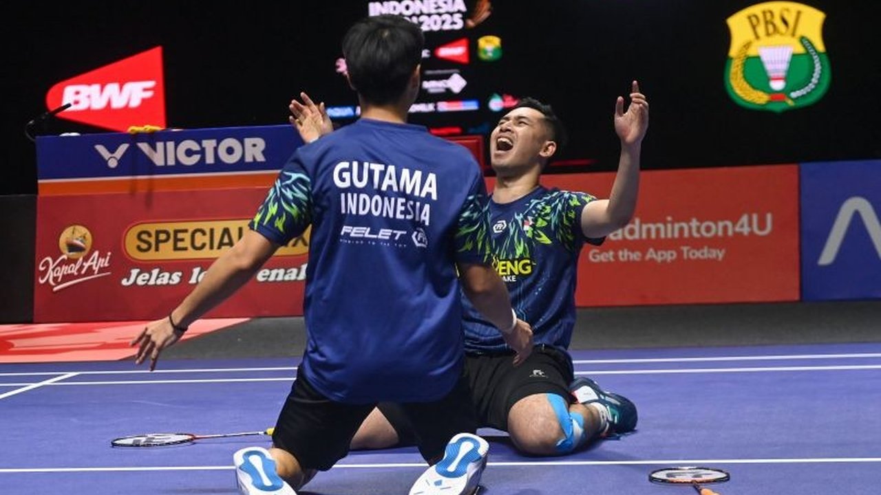 Federasi Bulu Tangkis Dunia (BWF) telah merilis Jadwal Bulu Tangkis 2026 yang padat, menampilkan turnamen Super 1000 hingga Kejuaraan Dunia, dengan Indonesia siap menjadi tuan rumah dua ajang besar.