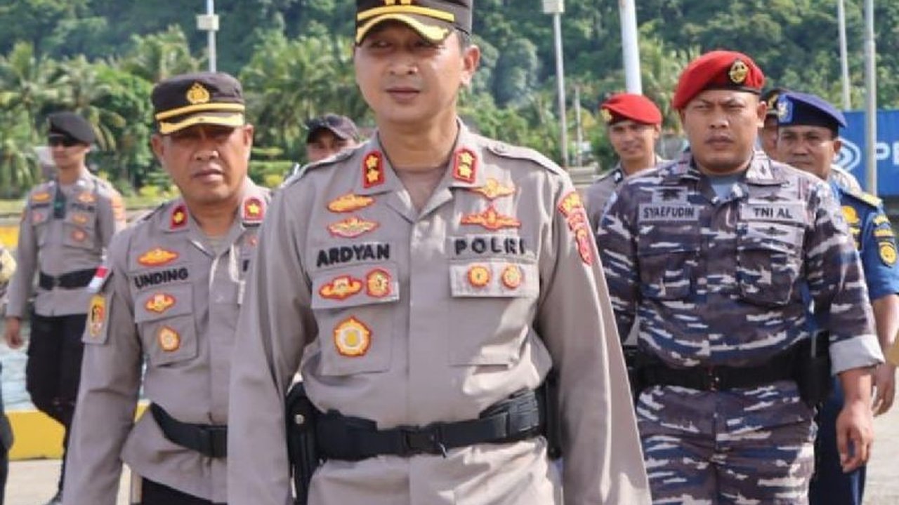 Tim SAR gabungan masih berjibaku mencari 17 penumpang perahu terbalik di perairan Raimbawi, Kepulauan Yapen, setelah insiden nahas itu terjadi beberapa hari lalu. Bagaimana perkembangan pencarian perahu terbalik Raimbawi ini?